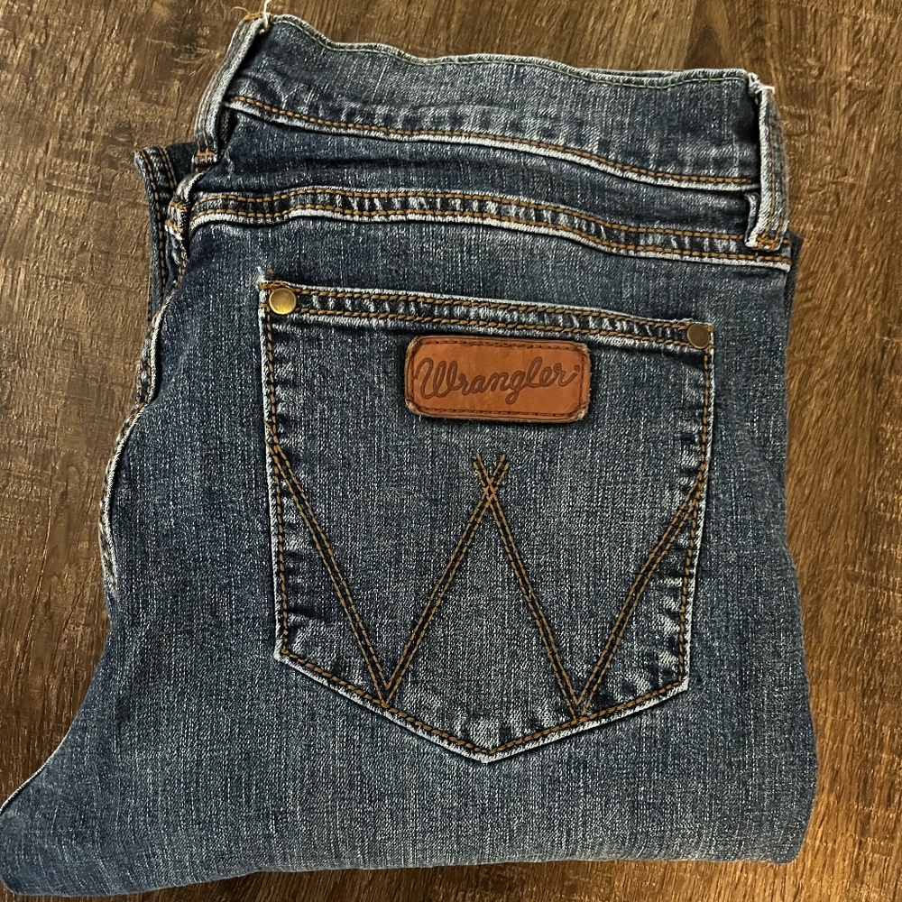 Wrangler Retro Slim Straight Jeans